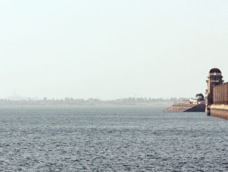 নদীবাঁধ